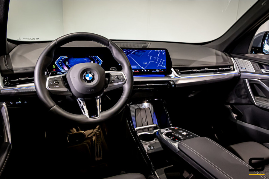 BMW X1 XDrive23i|M-sport|Pano|E-trek|20inch|H&K|HUD|Cam|Gara