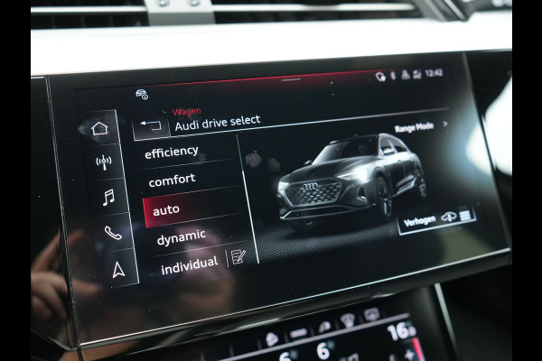 Audi Q8 e-tron 55 Quattro S Line 114 kWh 408pk Dealer O.H. | Trekhaak Afn. | Luchtvering | Adaptive Cruise | Head Up | Matrix LED | Camera | Alcantara Sportstoelen Verwarmd | Sfeerverlichting | Keyless | Navigatie | Virtual | DAB |