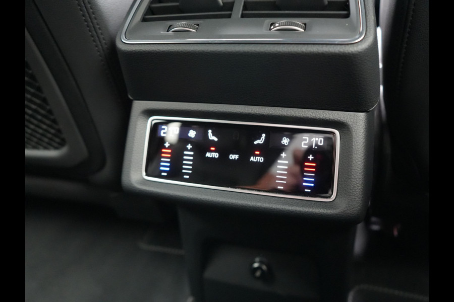 Audi Q8 e-tron 55 Quattro S Line 114 kWh 408pk Dealer O.H. | Trekhaak Afn. | Luchtvering | Adaptive Cruise | Head Up | Matrix LED | Camera | Alcantara Sportstoelen Verwarmd | Sfeerverlichting | Keyless | Navigatie | Virtual | DAB |