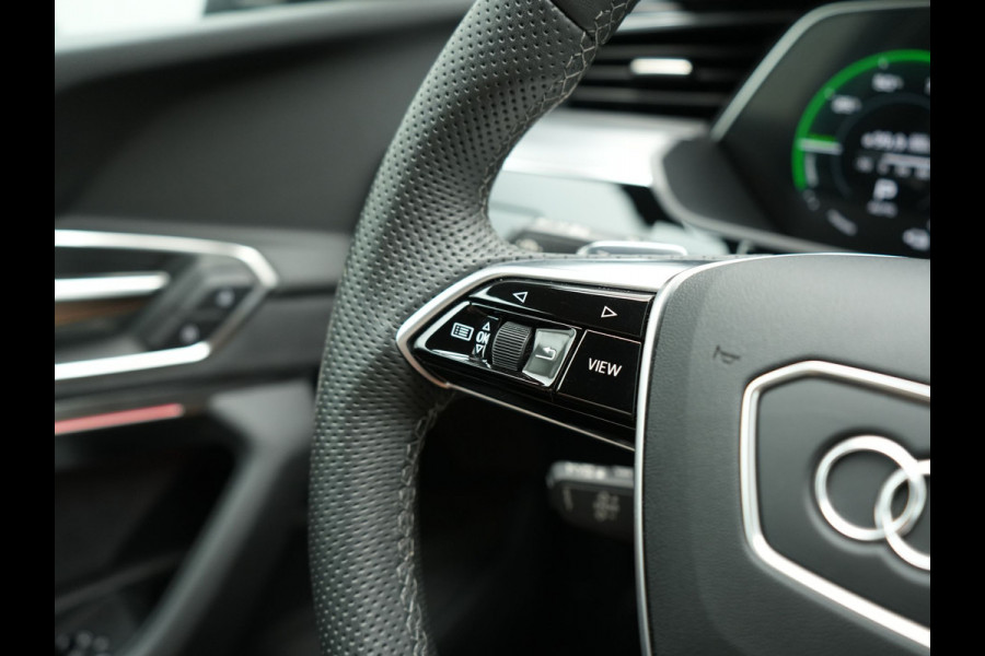 Audi Q8 e-tron 55 Quattro S Line 114 kWh 408pk Dealer O.H. | Trekhaak Afn. | Luchtvering | Adaptive Cruise | Head Up | Matrix LED | Camera | Alcantara Sportstoelen Verwarmd | Sfeerverlichting | Keyless | Navigatie | Virtual | DAB |