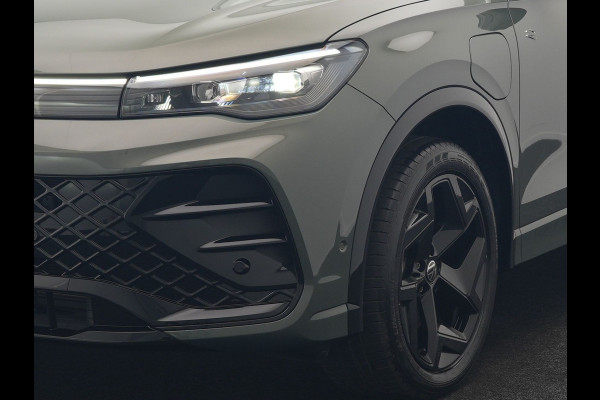 Volkswagen Tiguan 1.5 eHybrid R-Line Edition PHEV 204pk Dealer O.H. | Adaptive Cruise | Head Up | Camera | IQ Light | Sportstoelen Massage & Verwarmd | Sfeerverlichting | Stuur Verwarmd | Keyless | Blis | Apple Carplay | Navigatie | DAB | Plug In Hybrid |