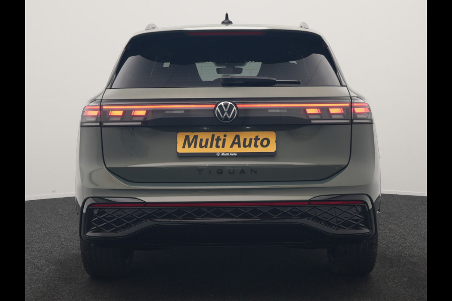 Volkswagen Tiguan 1.5 eHybrid R-Line Edition PHEV 204pk Dealer O.H. | Adaptive Cruise | Head Up | Camera | IQ Light | Sportstoelen Massage & Verwarmd | Sfeerverlichting | Stuur Verwarmd | Keyless | Blis | Apple Carplay | Navigatie | DAB | Plug In Hybrid |
