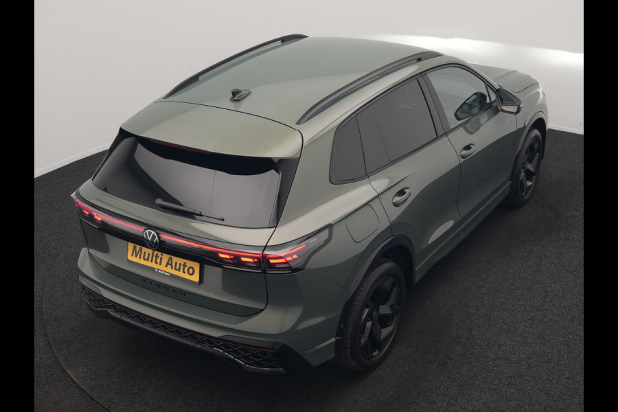 Volkswagen Tiguan 1.5 eHybrid R-Line Edition PHEV 204pk Dealer O.H. | Adaptive Cruise | Head Up | Camera | IQ Light | Sportstoelen Massage & Verwarmd | Sfeerverlichting | Stuur Verwarmd | Keyless | Blis | Apple Carplay | Navigatie | DAB | Plug In Hybrid |