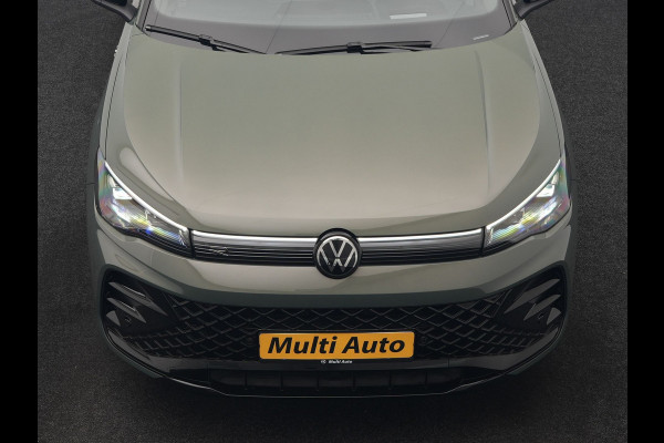 Volkswagen Tiguan 1.5 eHybrid R-Line Edition PHEV 204pk Dealer O.H. | Adaptive Cruise | Head Up | Camera | IQ Light | Sportstoelen Massage & Verwarmd | Sfeerverlichting | Stuur Verwarmd | Keyless | Blis | Apple Carplay | Navigatie | DAB | Plug In Hybrid |