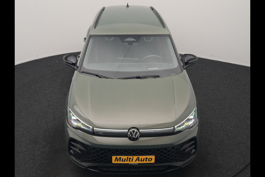 Volkswagen Tiguan 1.5 eHybrid R-Line Edition PHEV 204pk Dealer O.H. | Adaptive Cruise | Head Up | Camera | IQ Light | Sportstoelen Massage & Verwarmd | Sfeerverlichting | Stuur Verwarmd | Keyless | Blis | Apple Carplay | Navigatie | DAB | Plug In Hybrid |