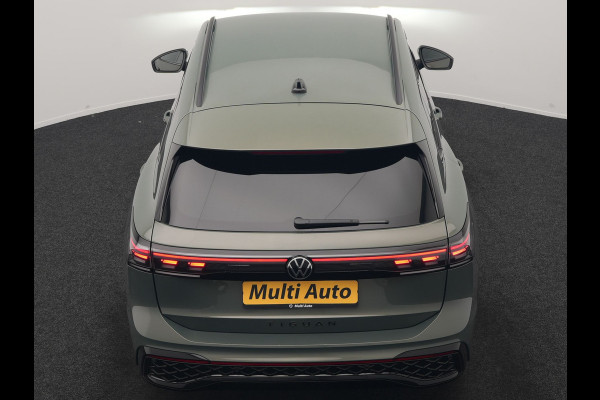 Volkswagen Tiguan 1.5 eHybrid R-Line Edition PHEV 204pk Dealer O.H. | Adaptive Cruise | Head Up | Camera | IQ Light | Sportstoelen Massage & Verwarmd | Sfeerverlichting | Stuur Verwarmd | Keyless | Blis | Apple Carplay | Navigatie | DAB | Plug In Hybrid |