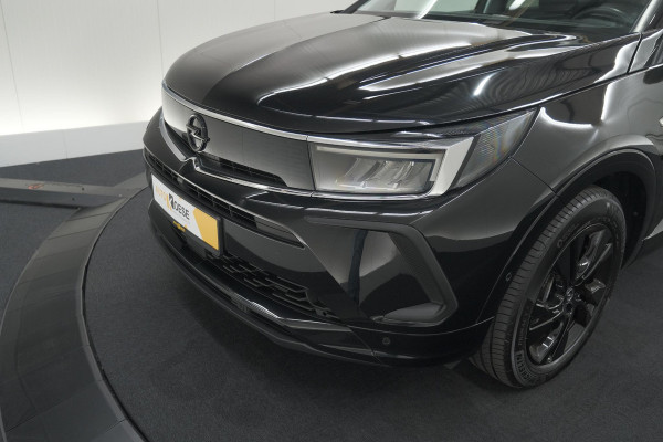 Opel Grandland 1.6 Turbo Plug-In Hybrid 225 Ultimate | Adaptieve Cruise Control | Camera | Navigatie | Stuurwielverwarming