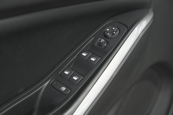 Opel Grandland 1.6 Turbo Plug-In Hybrid 225 Ultimate | Adaptieve Cruise Control | Camera | Navigatie | Stuurwielverwarming