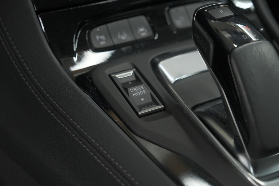 Opel Grandland 1.6 Turbo Plug-In Hybrid 225 Ultimate | Adaptieve Cruise Control | Camera | Navigatie | Stuurwielverwarming