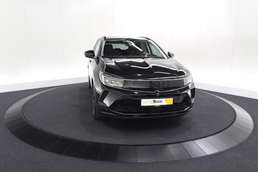 Opel Grandland 1.6 Turbo Plug-In Hybrid 225 Ultimate | Adaptieve Cruise Control | Camera | Navigatie | Stuurwielverwarming
