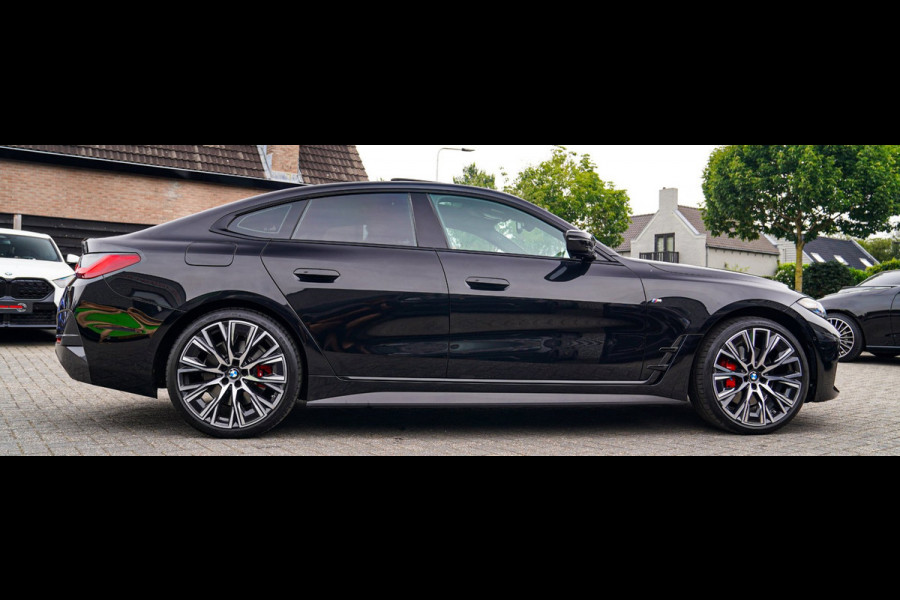 BMW 4 Serie Gran Coupé 420i Business Edition Plus | Head up Display | Stuurwielverwarming | Panoramadak