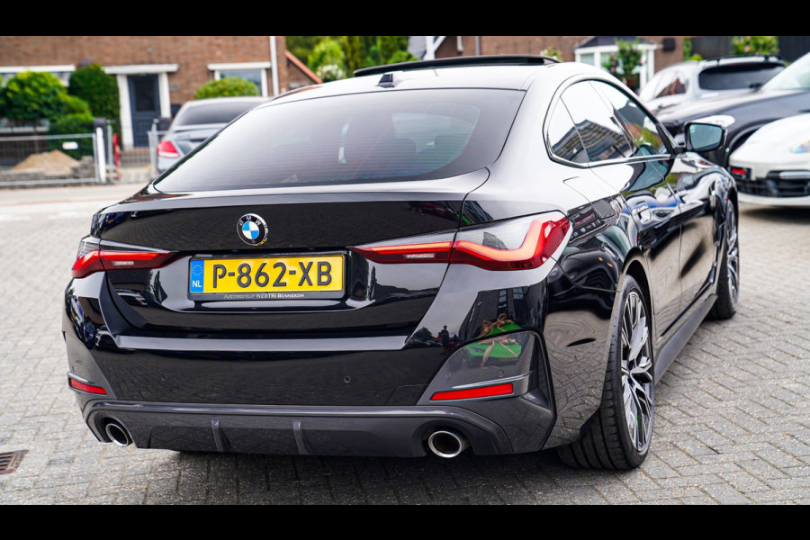 BMW 4 Serie Gran Coupé 420i Business Edition Plus | Head up Display | Stuurwielverwarming | Panoramadak