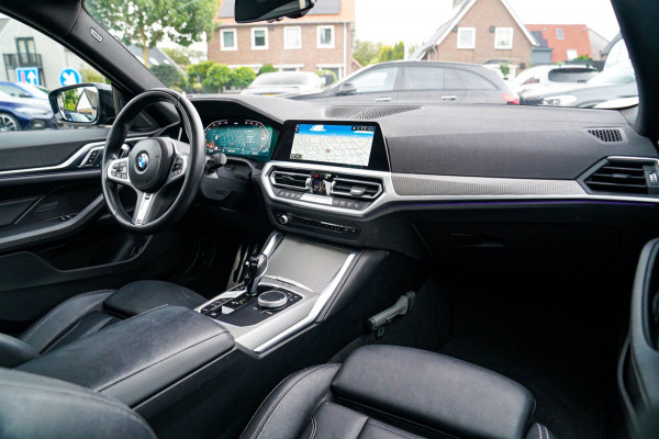 BMW 4 Serie Gran Coupé 420i Business Edition Plus | Head up Display | Stuurwielverwarming | Panoramadak