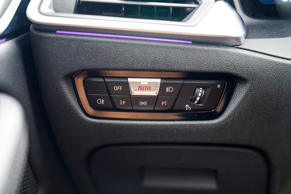 BMW 4 Serie Gran Coupé 420i Business Edition Plus | Head up Display | Stuurwielverwarming | Panoramadak