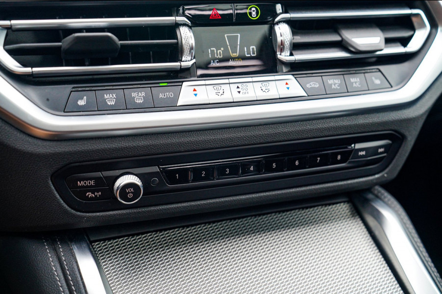 BMW 4 Serie Gran Coupé 420i Business Edition Plus | Head up Display | Stuurwielverwarming | Panoramadak