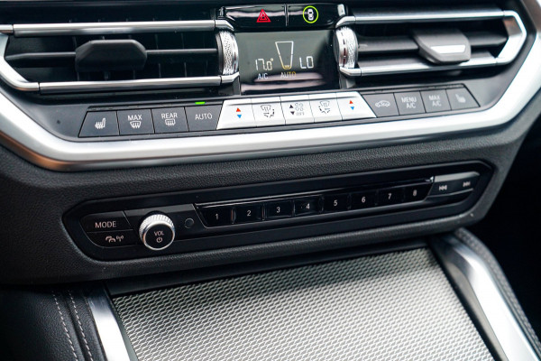 BMW 4 Serie Gran Coupé 420i Business Edition Plus | Head up Display | Stuurwielverwarming | Panoramadak
