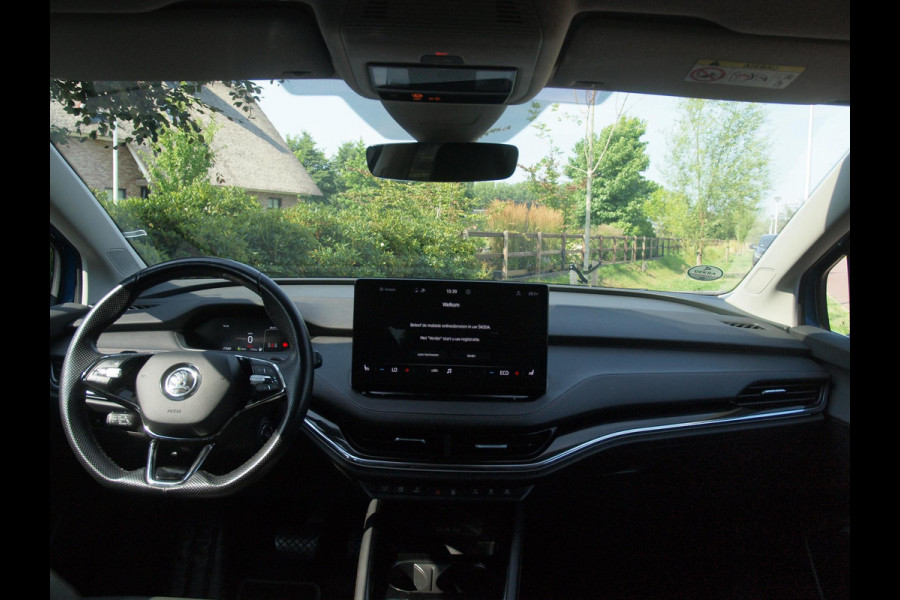 Škoda ENYAQ iV 80 First Edition | SOH 90% | Camera | Trekhaak | Apple Carplay | ACC | Warmtepomp |