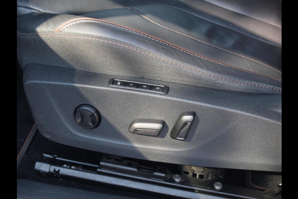 Škoda ENYAQ iV 80 First Edition | SOH 90% | Camera | Trekhaak | Apple Carplay | ACC | Warmtepomp |