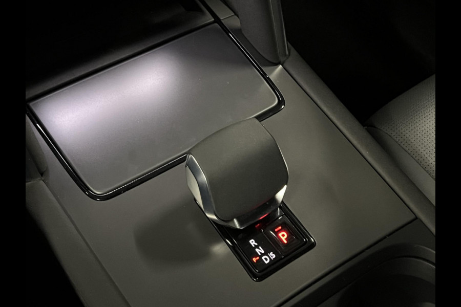 Land Rover Discovery Sport 1.5 P300e PHEV Dynamic HSE Adapt. cruise control | Panorama dak | Meridian sound | Stuur-/Stoelverwarming | Camera | Keyless entry | *Origineel Nederlands