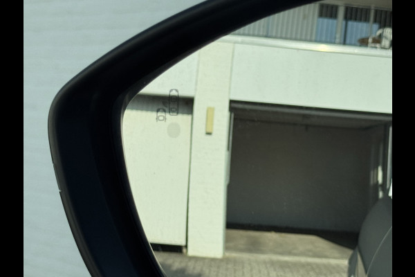 Jeep Avenger Summit 54 kWh Clima Camera Carplay Adaptive Cruise PDC voor en achter Half Leder