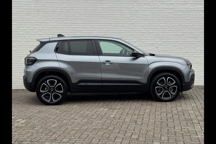 Jeep Avenger Summit 54 kWh Clima Camera Carplay Adaptive Cruise PDC voor en achter Half Leder