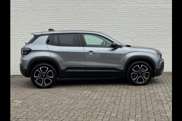 Jeep Avenger Summit 54 kWh Clima Camera Carplay Adaptive Cruise PDC voor en achter Half Leder