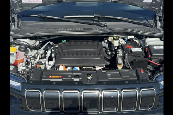 Jeep Avenger Summit 54 kWh Clima Camera Carplay Adaptive Cruise PDC voor en achter Half Leder