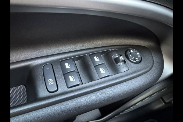 Jeep Avenger Summit 54 kWh Clima Camera Carplay Adaptive Cruise PDC voor en achter Half Leder
