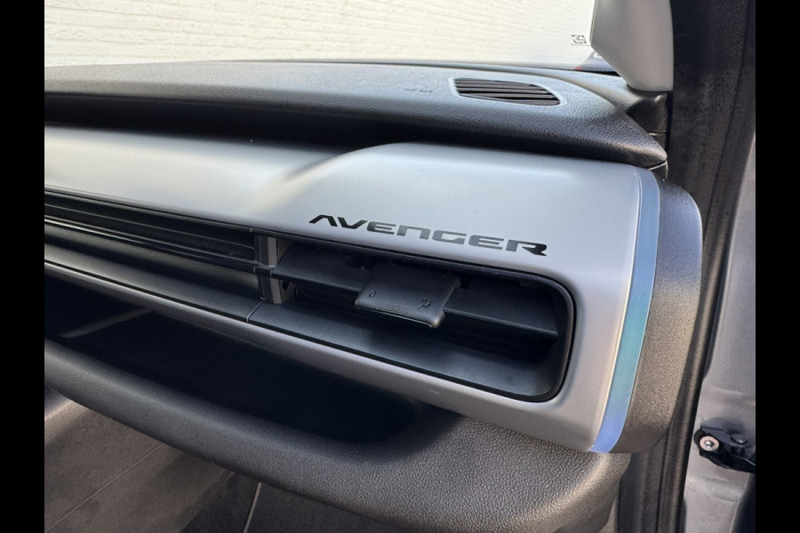 Jeep Avenger Summit 54 kWh Clima Camera Carplay Adaptive Cruise PDC voor en achter Half Leder