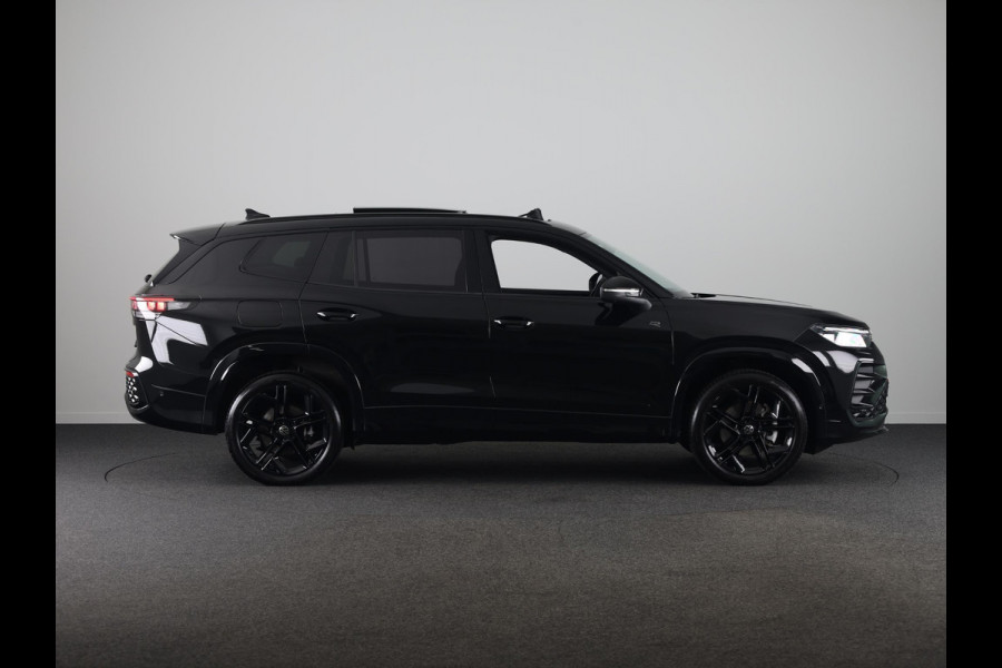 Volkswagen Tayron R-Line Edition 1.5 eHybrid 200 kW / 272 PK SUV 6 v 360 Camera | Panoramadak | Stoelverwarming