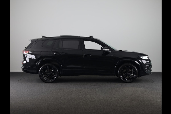 Volkswagen Tayron R-Line Edition 1.5 eHybrid 200 kW / 272 PK SUV 6 v 360 Camera | Panoramadak | Stoelverwarming