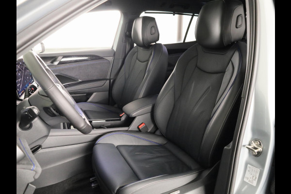 Volkswagen Tayron R-Line Edition 1.5 eHybrid 200 kW / 272 PK SUV 6 v 360 Camera | Panoramadak | Stoelverwarming