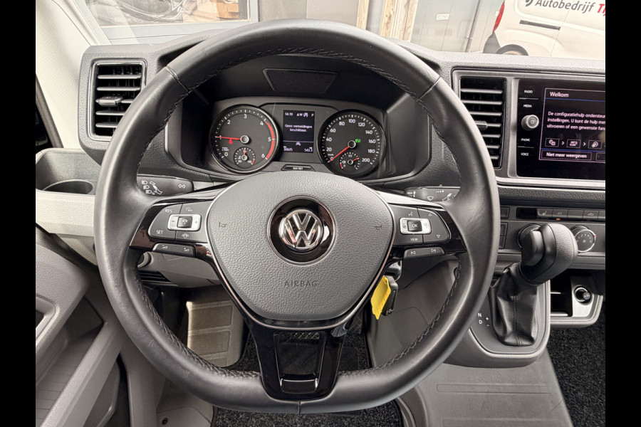 Volkswagen Crafter 35 2.0 TDI L3H3 Exclusive | Automaat | Executive Plus | LED | Camera | Trekhaak + opstap | ACC | Stuur & stoelverwarming | App-connect |