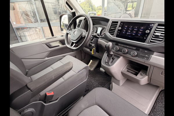 Volkswagen Crafter 35 2.0 TDI L3H3 Exclusive | Automaat | Executive Plus | LED | Camera | Trekhaak + opstap | ACC | Stuur & stoelverwarming | App-connect |