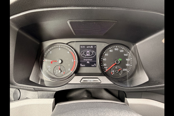 Volkswagen Crafter 35 2.0 TDI L3H3 Exclusive | Automaat | Executive Plus | LED | Camera | Trekhaak + opstap | ACC | Stuur & stoelverwarming | App-connect |