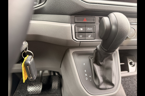 Volkswagen Crafter 35 2.0 TDI L3H3 Exclusive | Automaat | Executive Plus | LED | Camera | Trekhaak + opstap | ACC | Stuur & stoelverwarming | App-connect |