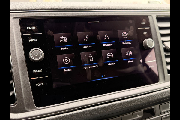 Volkswagen Crafter 35 2.0 TDI L3H3 Exclusive | Automaat | Executive Plus | LED | Camera | Trekhaak + opstap | ACC | Stuur & stoelverwarming | App-connect |