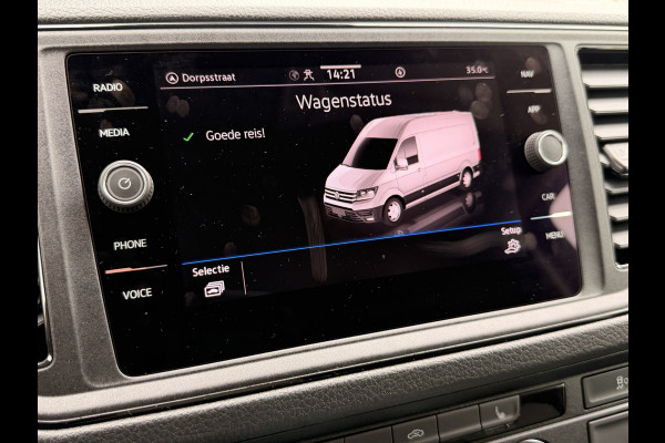 Volkswagen Crafter 35 2.0 TDI L3H3 Exclusive | Automaat | Executive Plus | LED | Camera | Trekhaak + opstap | ACC | Stuur & stoelverwarming | App-connect |