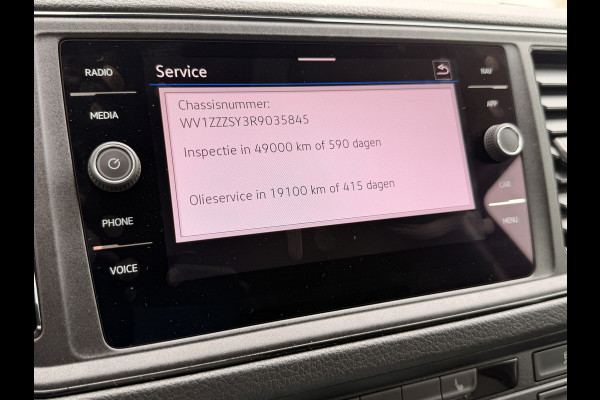 Volkswagen Crafter 35 2.0 TDI L3H3 Exclusive | Automaat | Executive Plus | LED | Camera | Trekhaak + opstap | ACC | Stuur & stoelverwarming | App-connect |