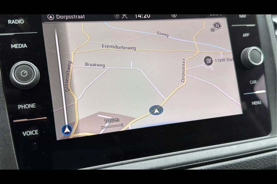 Volkswagen Crafter 35 2.0 TDI L3H3 Exclusive | Automaat | Executive Plus | LED | Camera | Trekhaak + opstap | ACC | Stuur & stoelverwarming | App-connect |