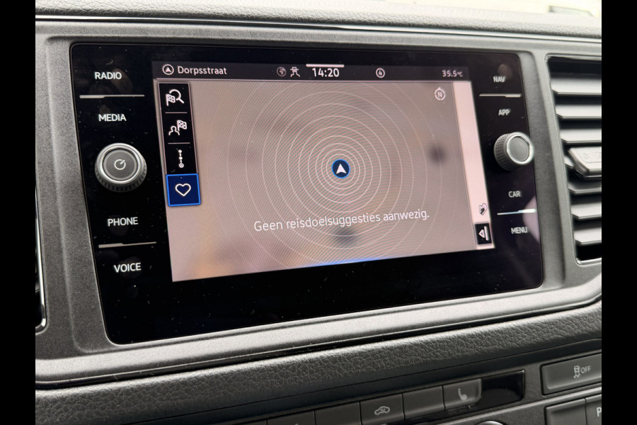 Volkswagen Crafter 35 2.0 TDI L3H3 Exclusive | Automaat | Executive Plus | LED | Camera | Trekhaak + opstap | ACC | Stuur & stoelverwarming | App-connect |
