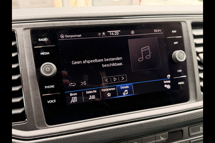 Volkswagen Crafter 35 2.0 TDI L3H3 Exclusive | Automaat | Executive Plus | LED | Camera | Trekhaak + opstap | ACC | Stuur & stoelverwarming | App-connect |