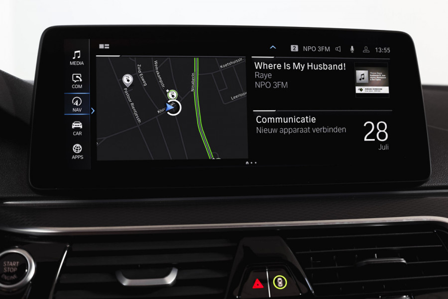 BMW 5 Serie Touring 530e Business Edition Plus | M-Sport | Shadow Line | S/K-Panodak | Laser | Head-Up | Elek. Trekhaak | Stoelverw. | Camera | NAV+App. Connect | ECC | Elek. Klep | LM 19" |