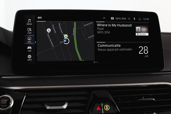 BMW 5 Serie Touring 530e Business Edition Plus | M-Sport | Shadow Line | S/K-Panodak | Laser | Head-Up | Elek. Trekhaak | Stoelverw. | Camera | NAV+App. Connect | ECC | Elek. Klep | LM 19" |