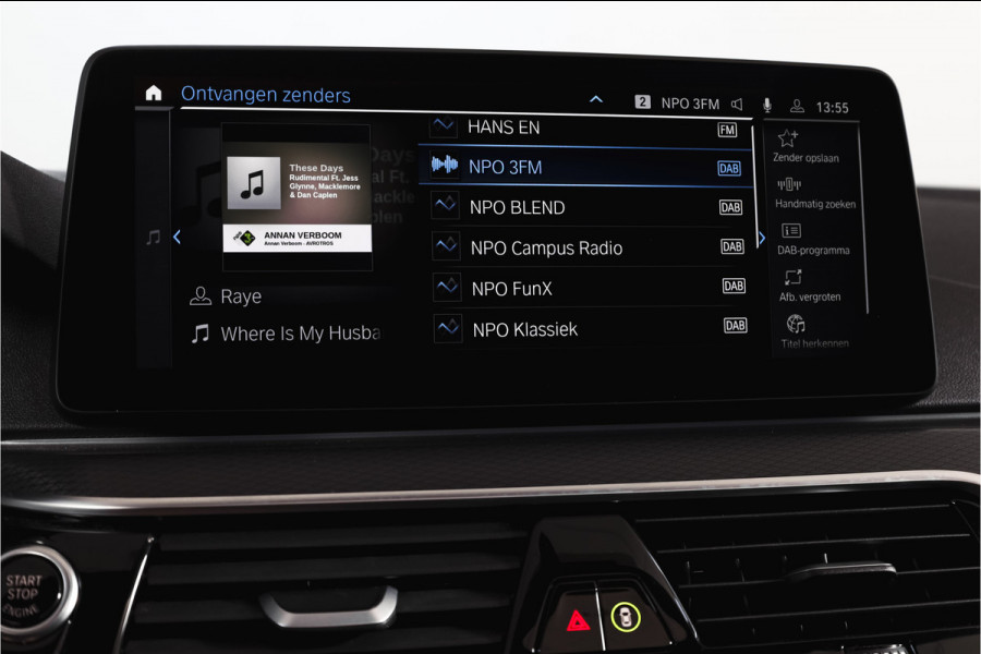 BMW 5 Serie Touring 530e Business Edition Plus | M-Sport | Shadow Line | S/K-Panodak | Laser | Head-Up | Elek. Trekhaak | Stoelverw. | Camera | NAV+App. Connect | ECC | Elek. Klep | LM 19" |