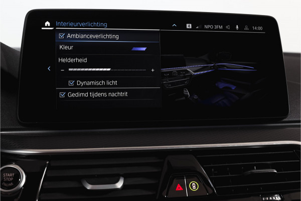 BMW 5 Serie Touring 530e Business Edition Plus | M-Sport | Shadow Line | S/K-Panodak | Laser | Head-Up | Elek. Trekhaak | Stoelverw. | Camera | NAV+App. Connect | ECC | Elek. Klep | LM 19" |