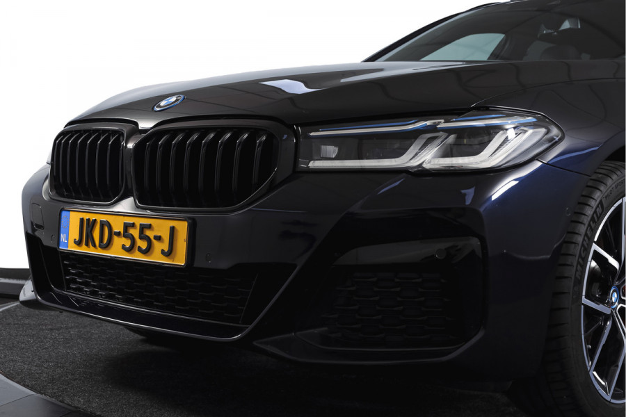 BMW 5 Serie Touring 530e Business Edition Plus | M-Sport | Shadow Line | S/K-Panodak | Laser | Head-Up | Elek. Trekhaak | Stoelverw. | Camera | NAV+App. Connect | ECC | Elek. Klep | LM 19" |