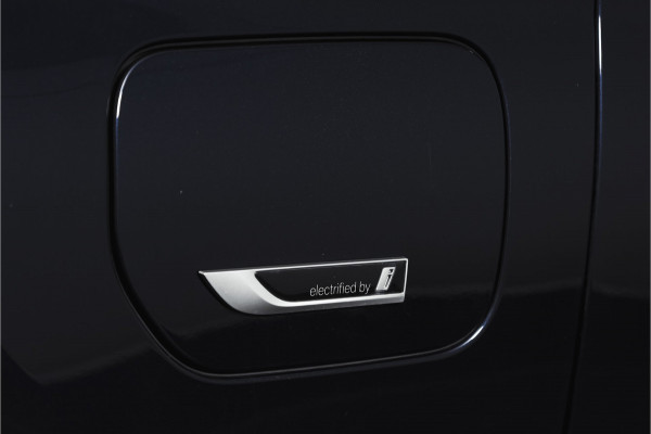 BMW 5 Serie Touring 530e Business Edition Plus | M-Sport | Shadow Line | S/K-Panodak | Laser | Head-Up | Elek. Trekhaak | Stoelverw. | Camera | NAV+App. Connect | ECC | Elek. Klep | LM 19" |