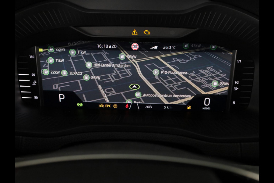Škoda Karoq 1.5 TSI ACT Business Edition Ultimate | Trekhaak | Stoel- en stuurverwarming | Adaptive cruise control | lichtemetalen velgen 18" |