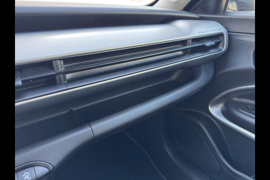 Jeep Avenger Summit 54 kWh Clima Camera Carplay Adaptive Cruise PDC voor en achter Half Leder